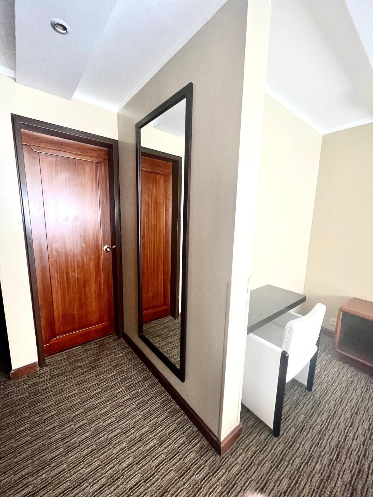 1420 Lujosa Habitacion - Hotel Akros Quito Exterior photo